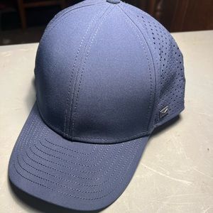 Melin AFrame navy hat